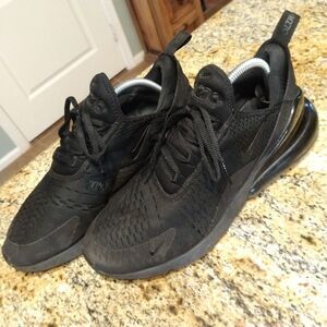 Nike Women's Air Max 270 Triple Black Sneakers Running Shoes AH6789-006 Sz 11